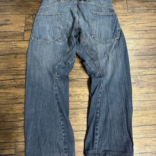 볼컴 VOLCOM Y2K 스톤로고 백스트랩 데님 팬츠 청바지32