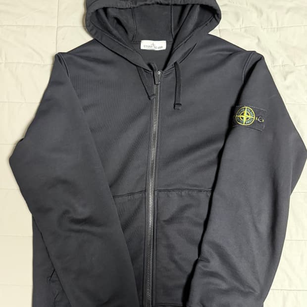 스톤아일랜드 후드집업 검정 L