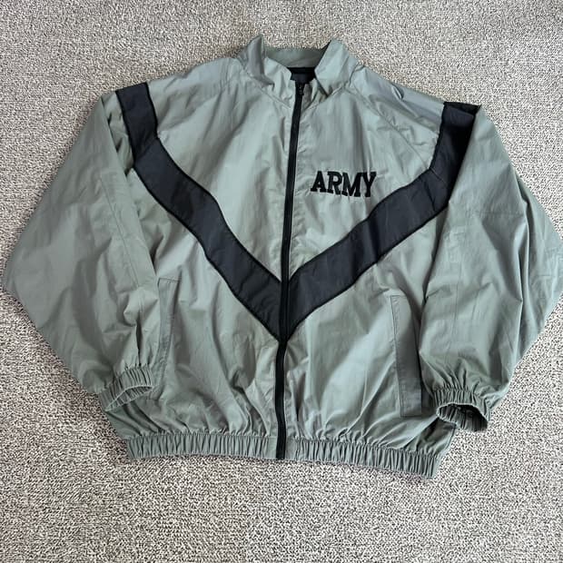 Ipfu ARMY 바람막이 복각 dafeili