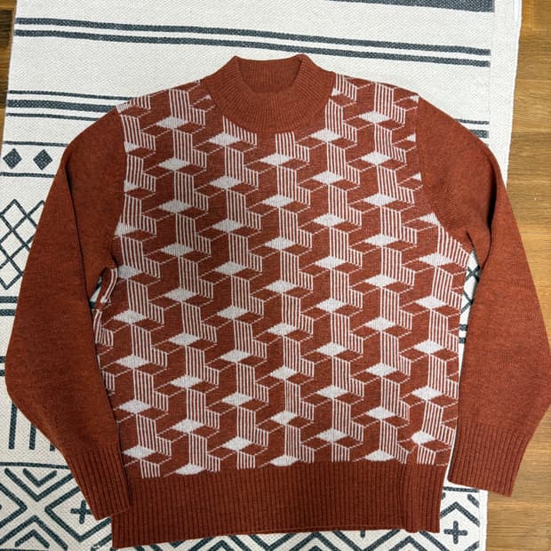 lvc 터틀넥 니트 미디움