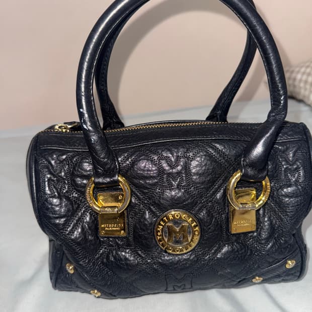 정품 메트로시티 퀼팅 토트백 블랙