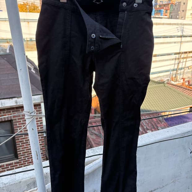 미스치프 부츠컷