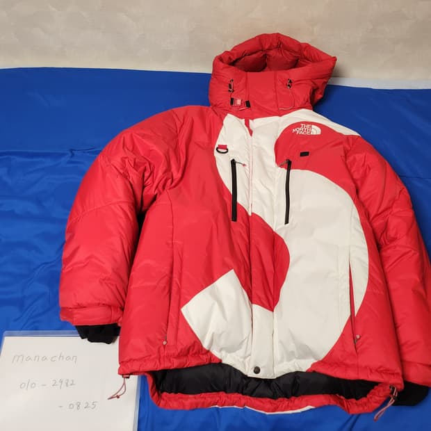슈프림SUPREME x 노스페이스NORTHFACE/S로고 서밋 패딩/XL