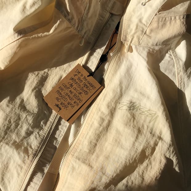 스투시 웨이브 다이 비치 쉘 바람막이 본 S