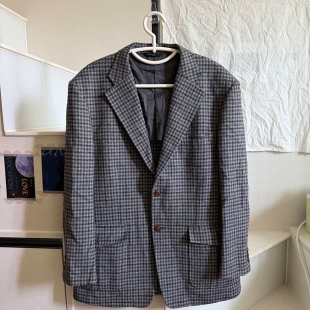 모직 체크 패턴 자켓