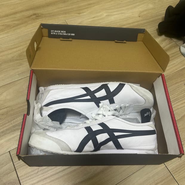 오니츠카타이거 멕시코 66 