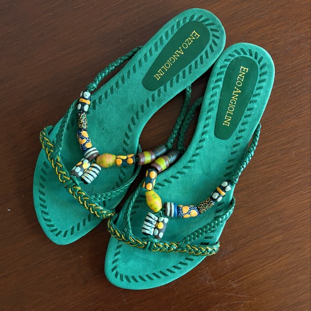 ENZO ANGIOLINI 에스닉 스웨이드 샌들