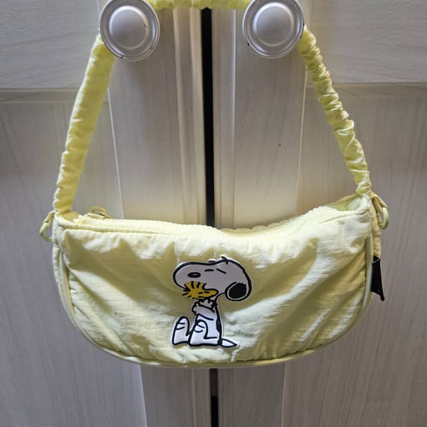 자라 스누피 숄더백