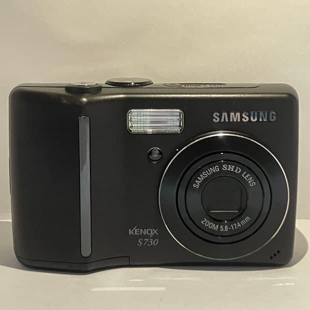 (희귀) 삼성 케녹스 S730 + 메모리카드+ 배터리