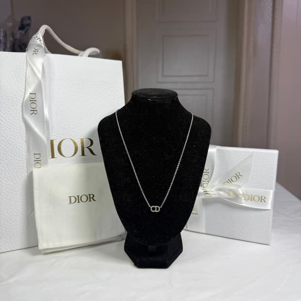 [풀구성,단종모델] 디올 클레어 디 룬 네클리스 실버 목걸이