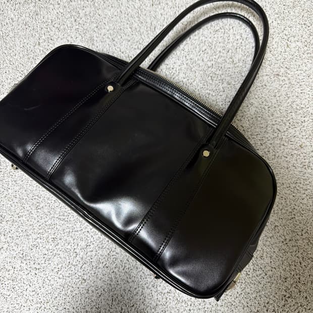 꼼데가르송 더블지퍼백 라지 급처합니다!!!