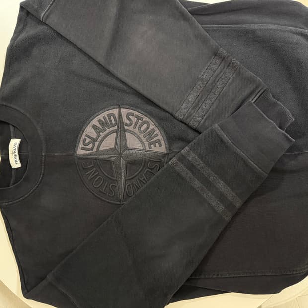 스톤아일랜드 맨투맨