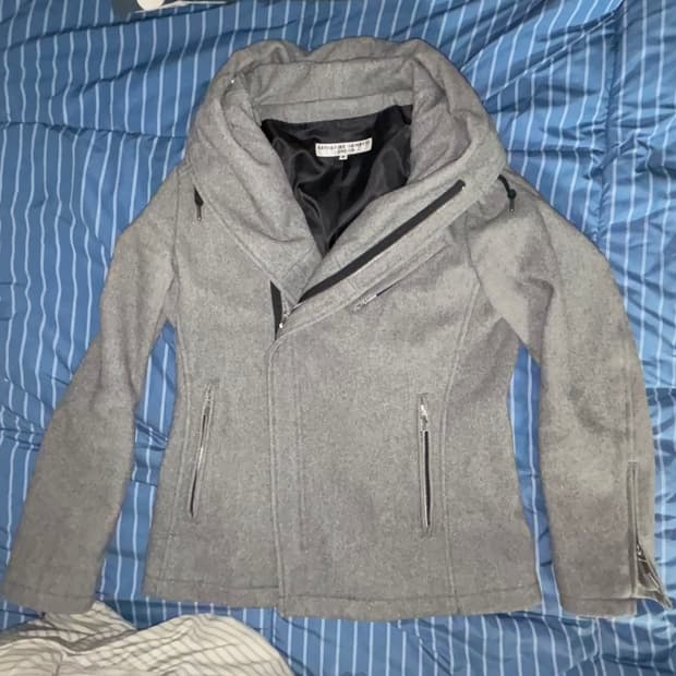 케서린 햄넷 비대칭 사선 자켓