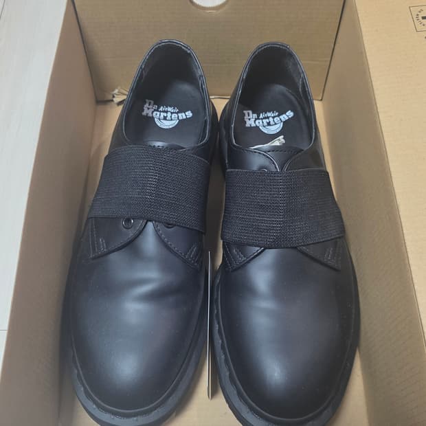 닥터마틴 1461 ELT 23452001 블랙