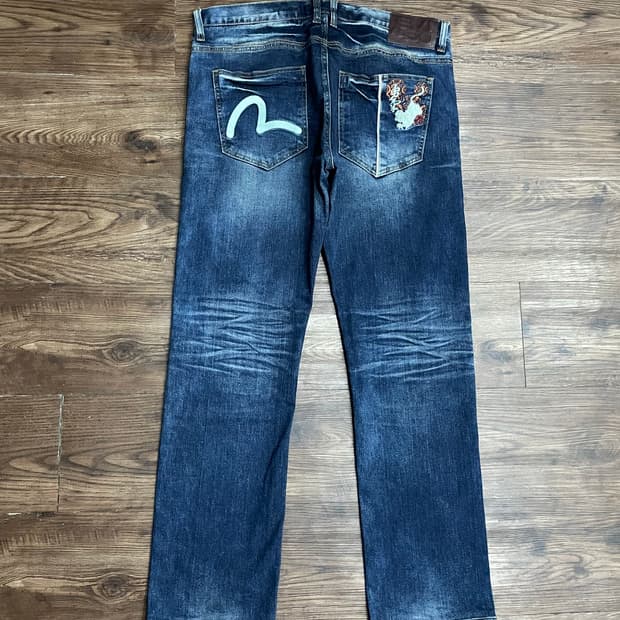 에비수 Evisu 오리엔탈 자수 워시드 데님 팬츠