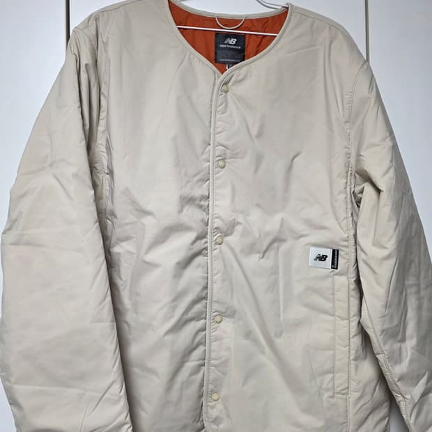 뉴발란스 아이보리 경량패딩 자켓