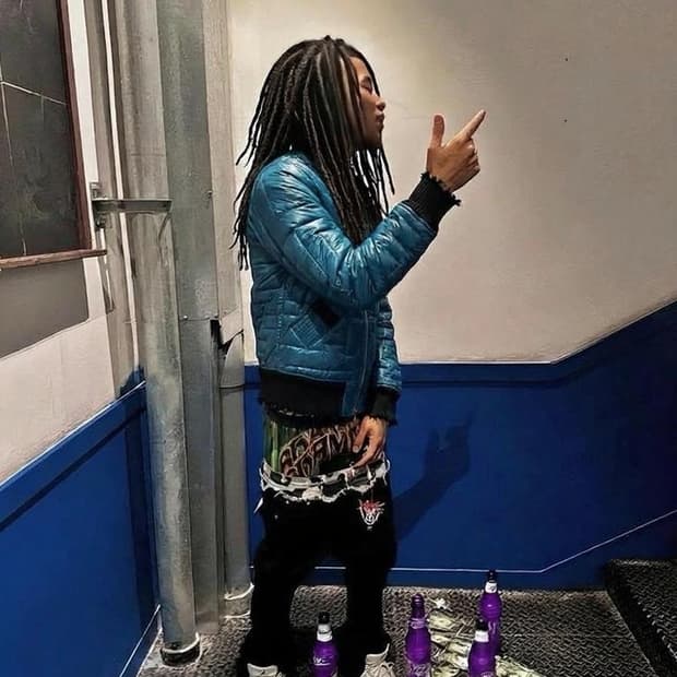 디젤 크롭 3M 핏한 경량 패딩 바이커자켓