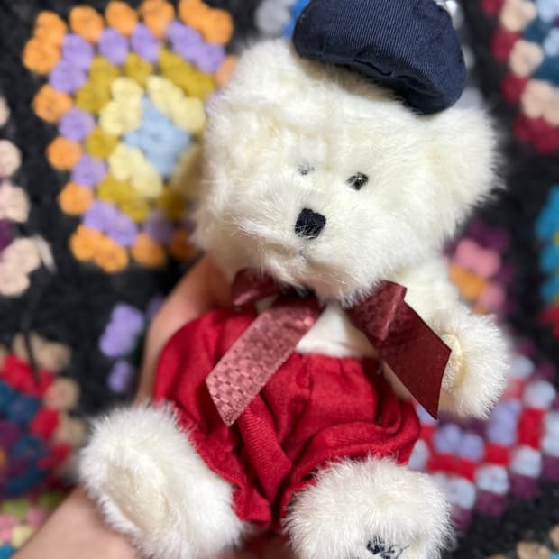 보이즈베어 열 나는 흰색 곰인형 빨간색 바지 & 모자 