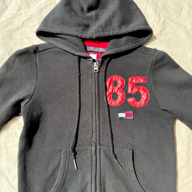 타미 블랙 집업