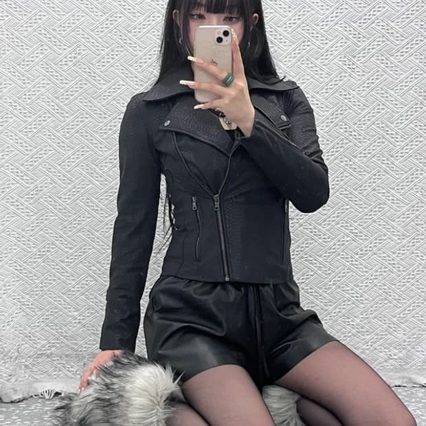 아르마니 익스체인지 스트릿 펑크 슬림 뱀피 라이더 자켓 XS C10059