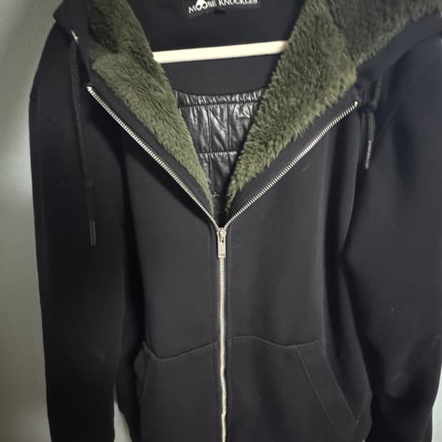 무스너클 후드집업