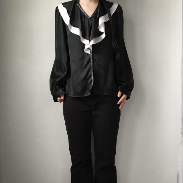 Glossy frill blouse
