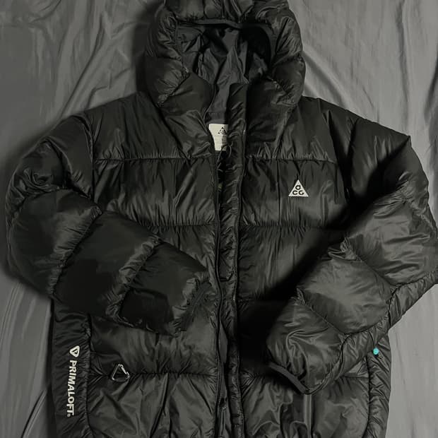 나이키ACG 써마핏 루나 레이크 패딩