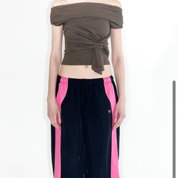 오픈와이와이 OPENYY KNOTTED OFF-SHOULDER 오프숄더