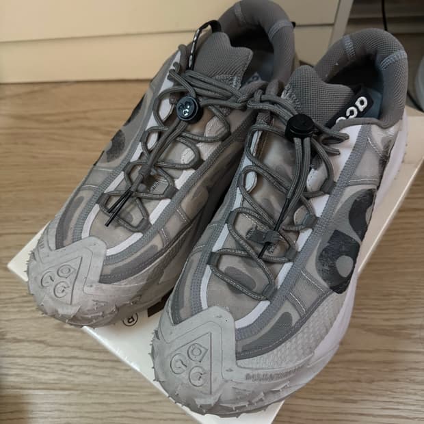 나이키 ACG 마운틴 플라이 2 로우 회색 290