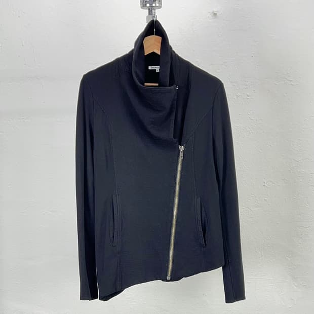 헬무트랭 블랙 비대칭 언발런스 모달 집업 마운틴 자켓