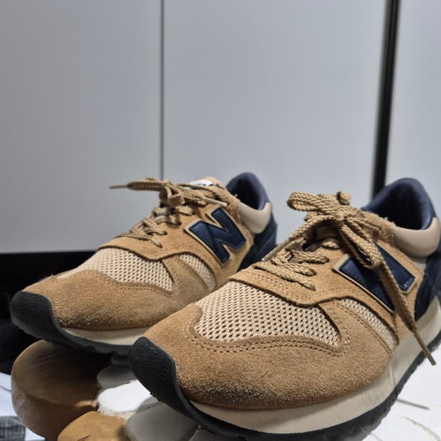 뉴발란스770 sbn