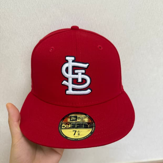 뉴에라 59fifty 카디널스 스칼렛 7 1/8사이즈 팝니다