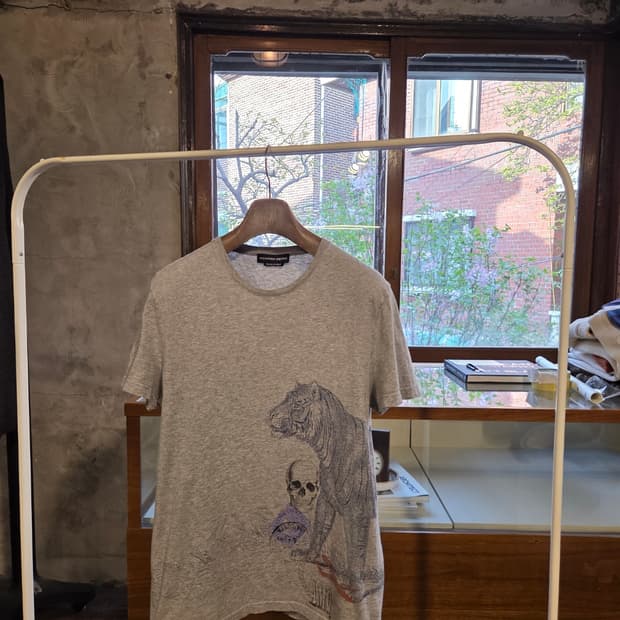 알렉산더 맥퀸 티셔츠