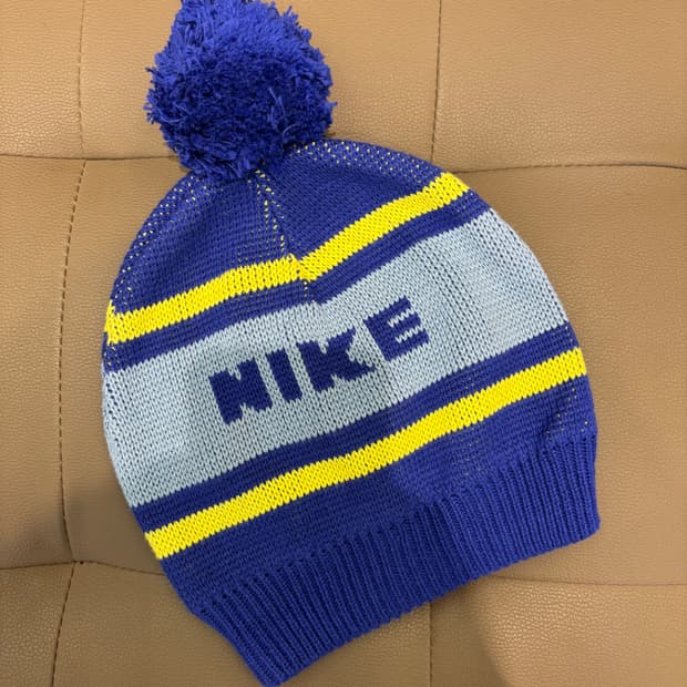 나이키 배색 방울비니