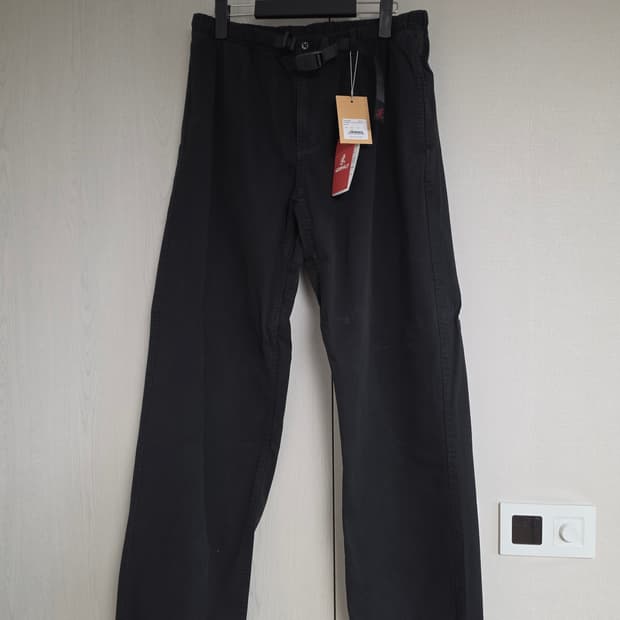 그라미치 스트레이트 팬츠 블랙 XL 사이즈