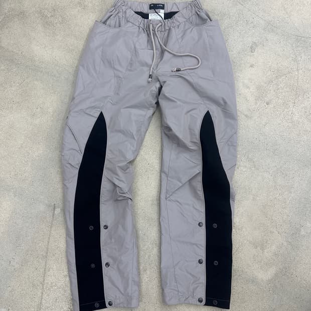 코스트퍼킬로 3d트랙팬츠