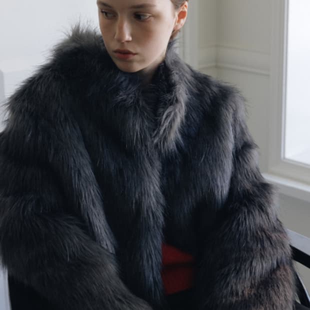 스튜디오 테이블 퍼자켓 카키그레이