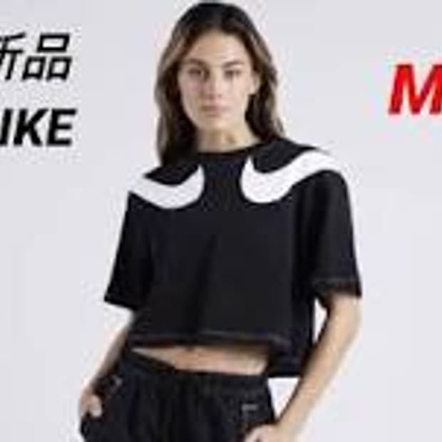 [[여성 L, A급] 나이키(NIKE) 더블 스우시 크롭 반팔티@510