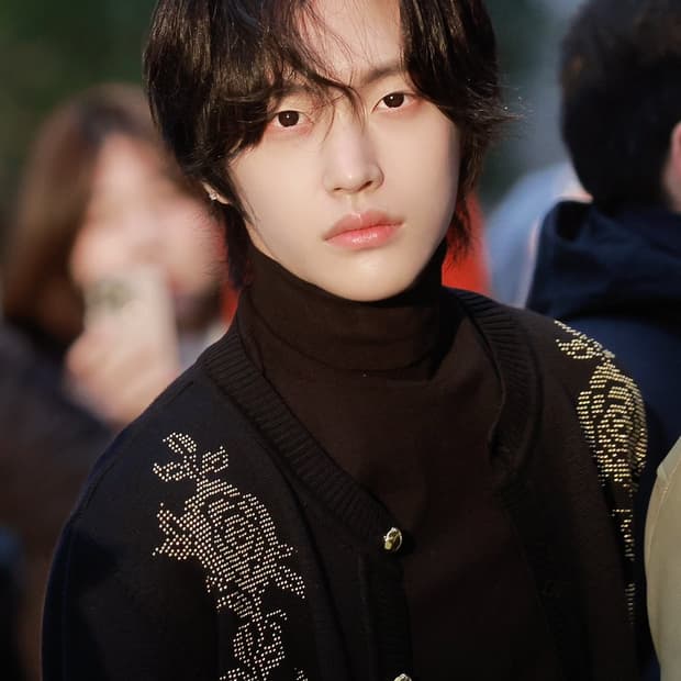[라이즈 원빈님 착용] ernest w baker 24fw 스터드 가디건