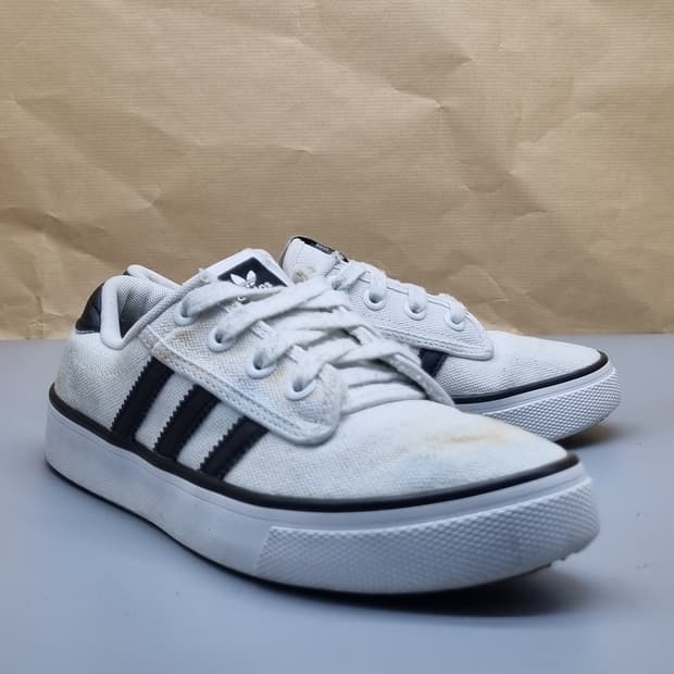 아디다스 키엘 스니커즈 230