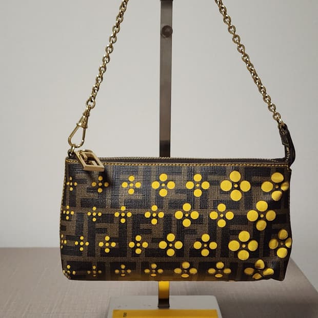 정품 펜디 미니 바게트 체인 숄더백