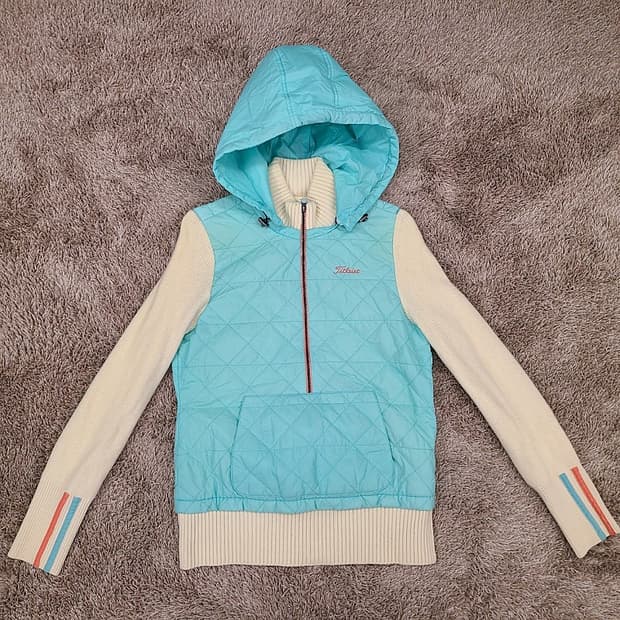 타이틀리스트​후드 패딩 방풍 스윙쟈켓​. 