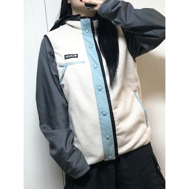 컬럼비아 뽀글이 후리스 조끼 