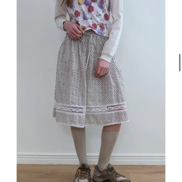 노컨텐츠 326. Garden Midi SK _ Ivory