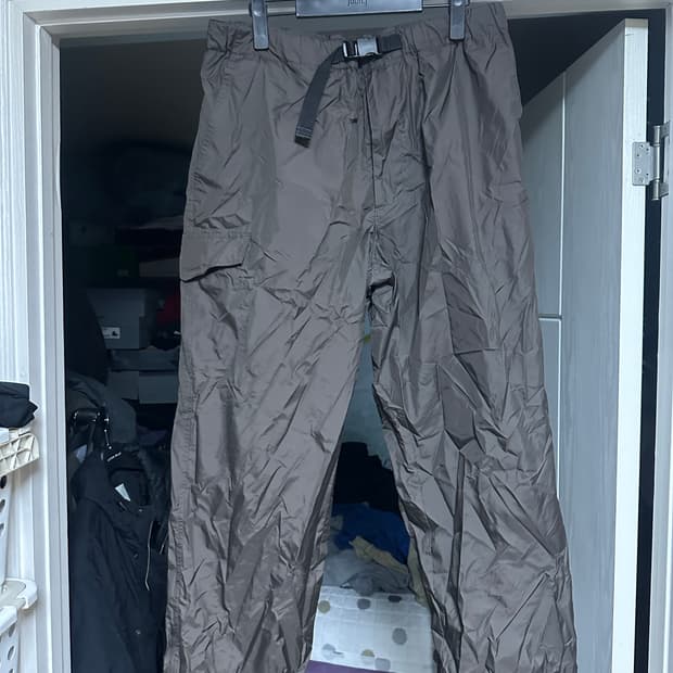 [L] 구형 유니클로 벨티드 나일론 팬츠