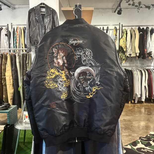 GXP1999 풍신 뇌신 자수 스카쟌