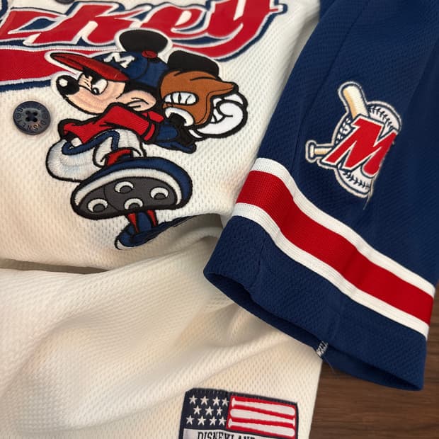 디즈니리조트 한정판 미키마우스 야구복