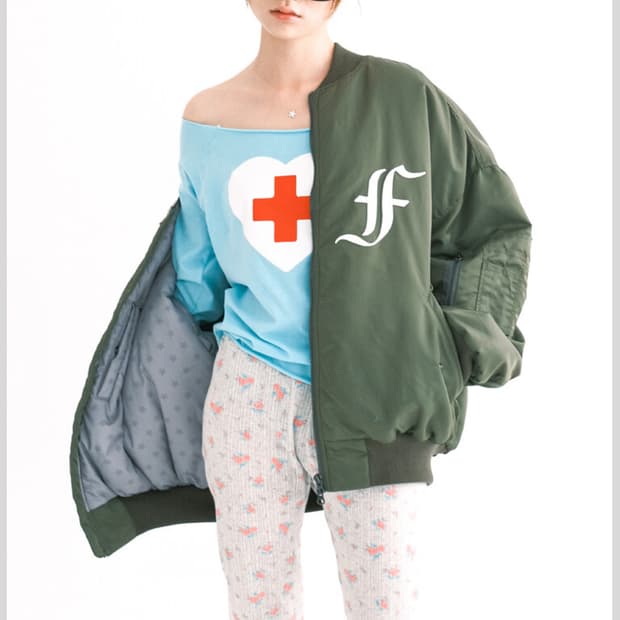 [교환] 샵페어리 봄버 자켓(카키->네이비) 교환 구합니다