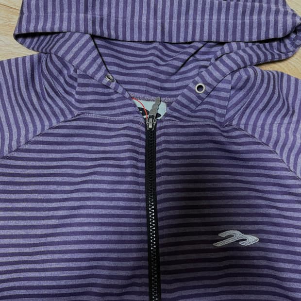 탄산 마그네슘 x 주영 스몰 로고 후드집업 퍼플