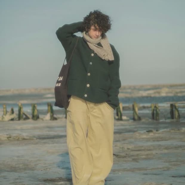 영국산 케리울른밀즈 멜란지 퓨어 울 가디건 40사이즈